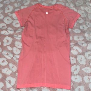 Lululemon Swiftly Tech Short Sleeve